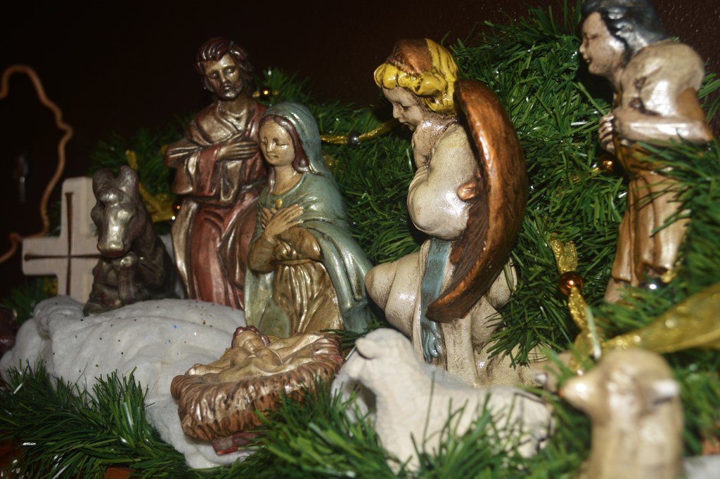 Ceramic Nativity scene made and glazed by Cindy Guinther 1975