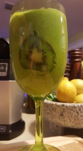 kiwi smoothie a